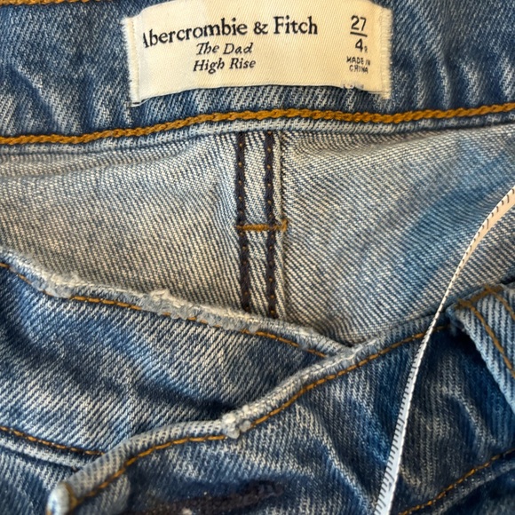 Abercrombie High Rise Curve Love Dad Jeans - Picture 8 of 11